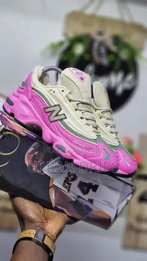 New Balance 1000