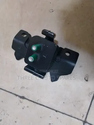 Isuzu Dmax Engine Mounting