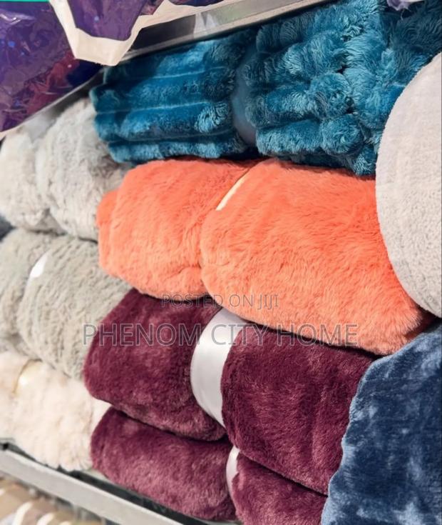 Warm and Cozy Soft Blankets/Fleece - thumbnail 2