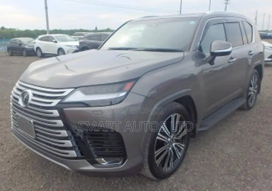 Lexus LX 600 2023 Gray