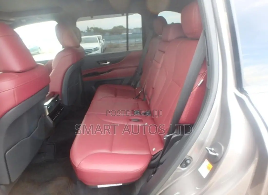 Lexus LX 600 2023 Gray