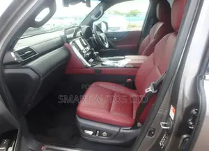 Lexus LX 600 2023 Gray