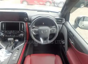 Lexus LX 600 2023 Gray
