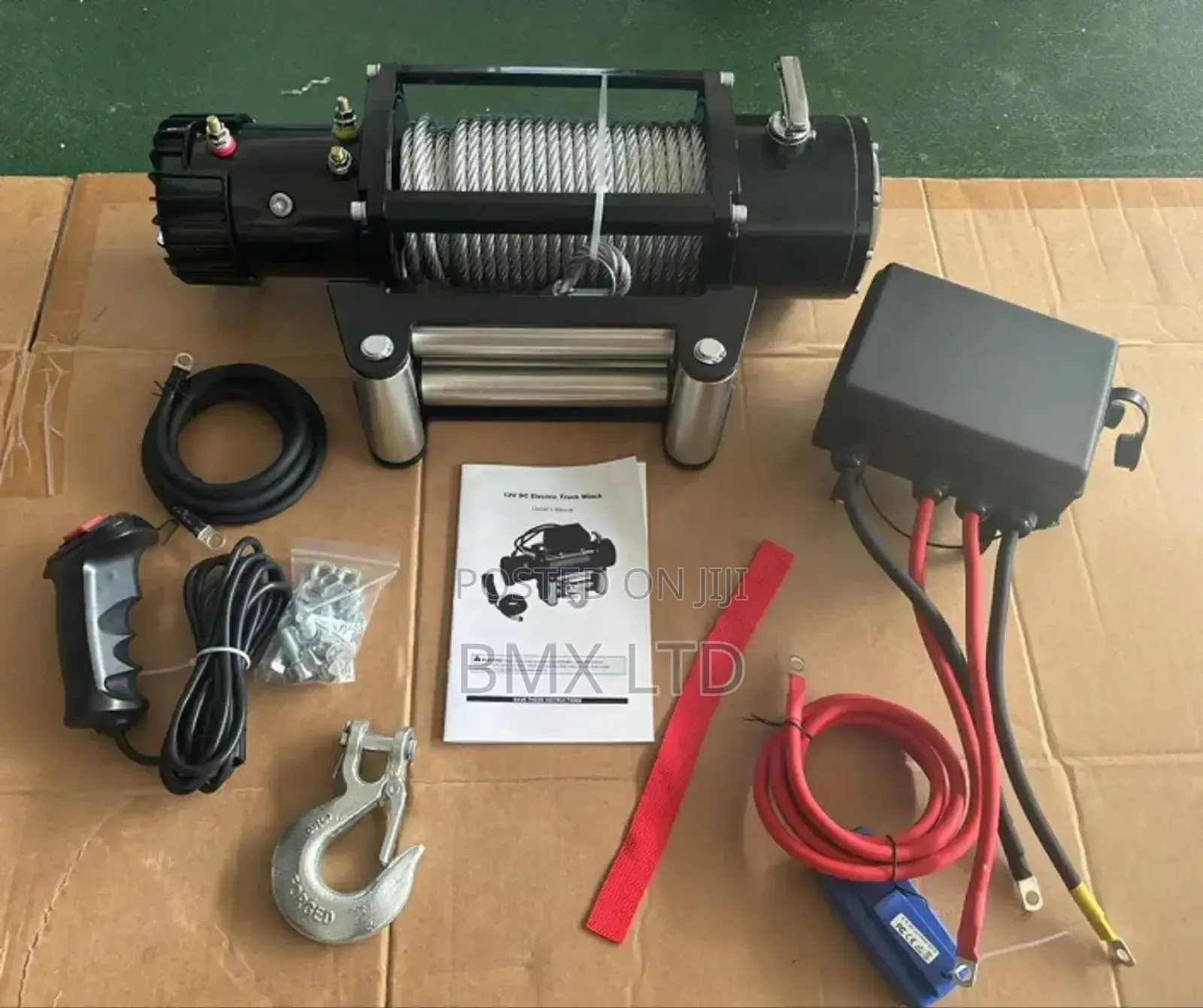 High-Capacity Towing Winch 12000lb 24v