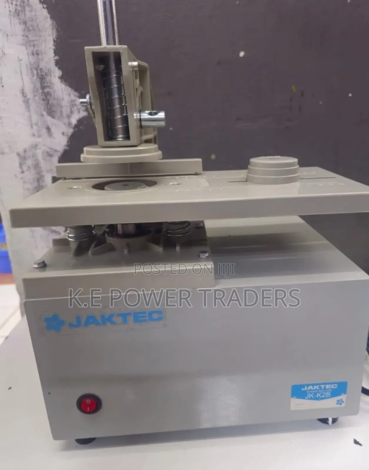 Jaktec Curtain Holing Machine