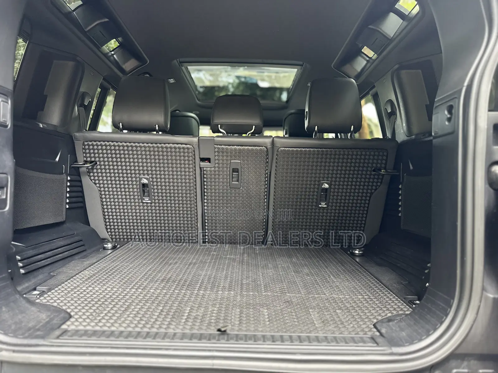 Land Rover Defender X-Dynamic HSE 2021 Green