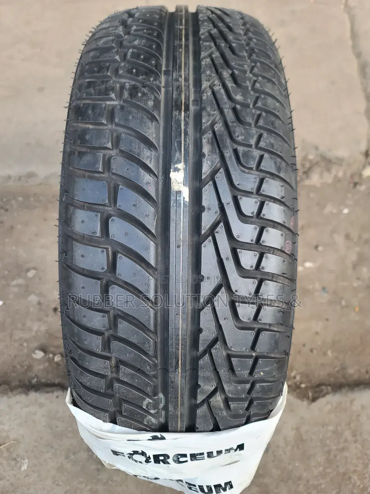 215 /55 R18 Forceum Tyres 99v Xl Made in Indonesia
