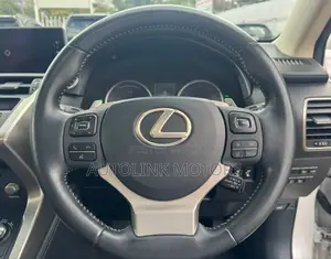 Lexus NX 300h Base 4x4 (2.5L 4cyl 2A) 2018 White