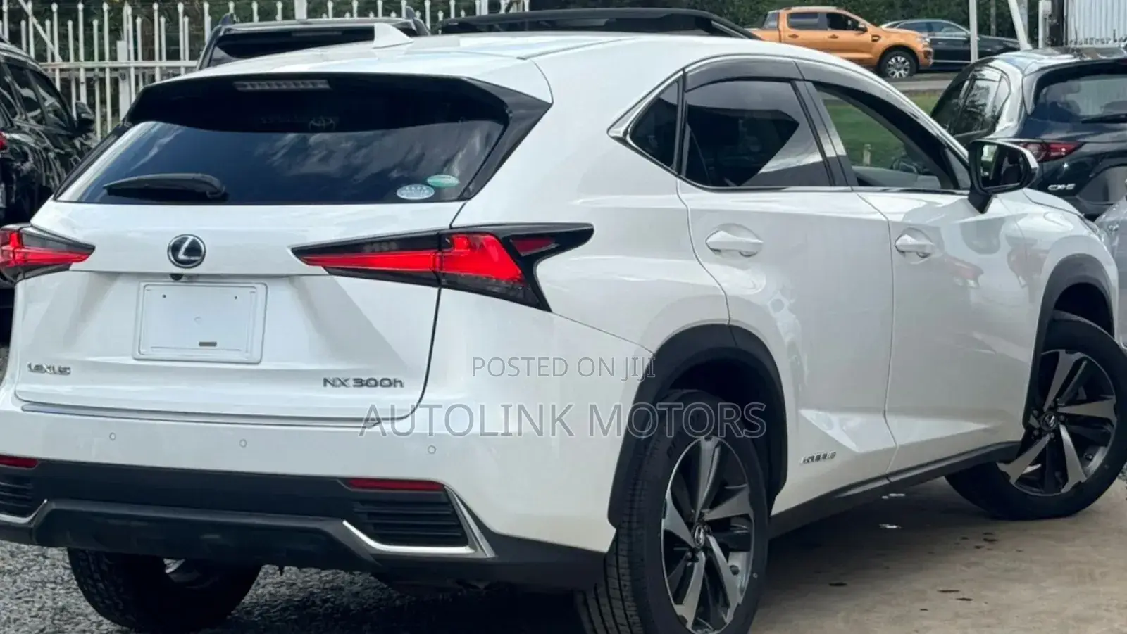 Lexus NX 300h Base 4x4 (2.5L 4cyl 2A) 2018 White