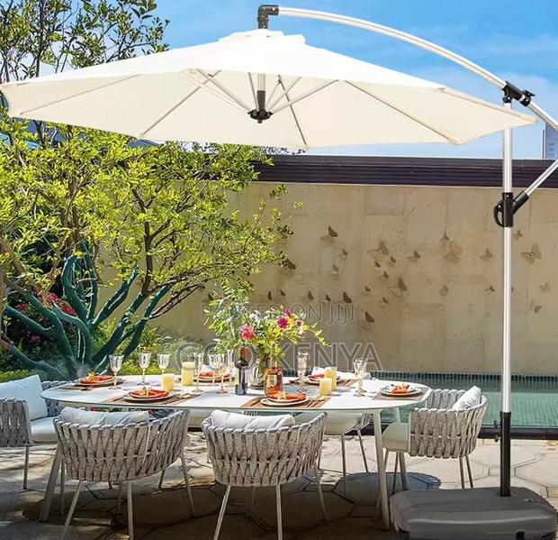 Home Outdoor Umbrella; Design Big Folding Sunshade Umbrella for Garden