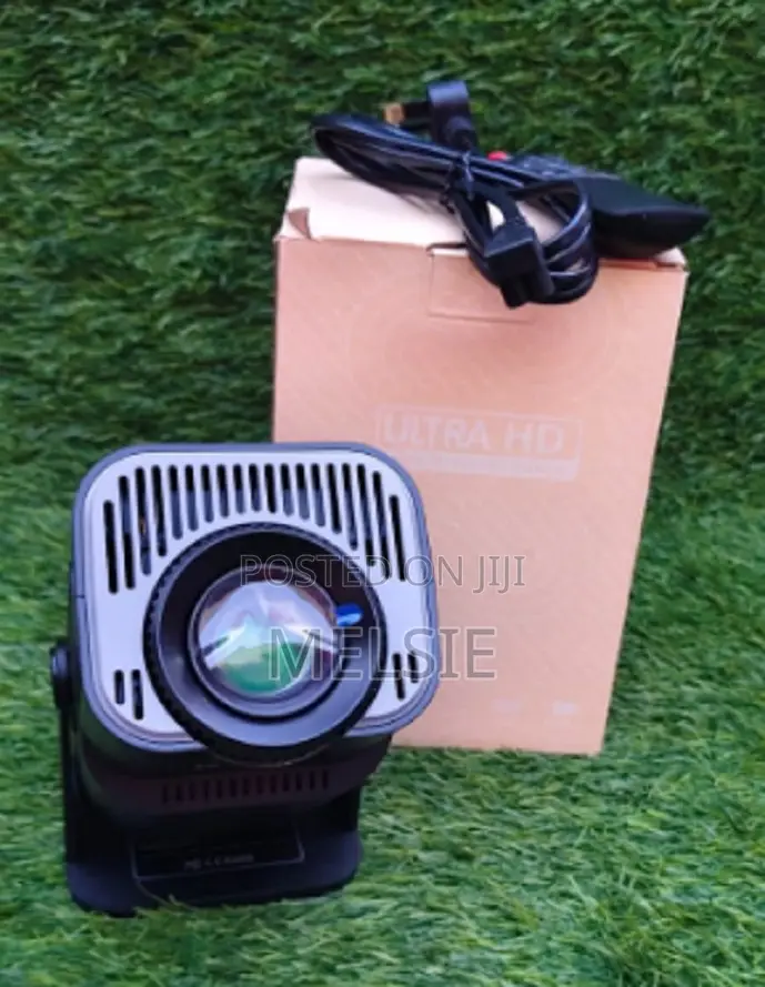 Smart Projector Entertainment Hy320 Portable Auto Keystone Projector