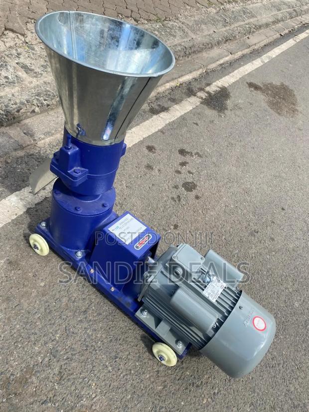 Animal Feed Machine - thumbnail 3