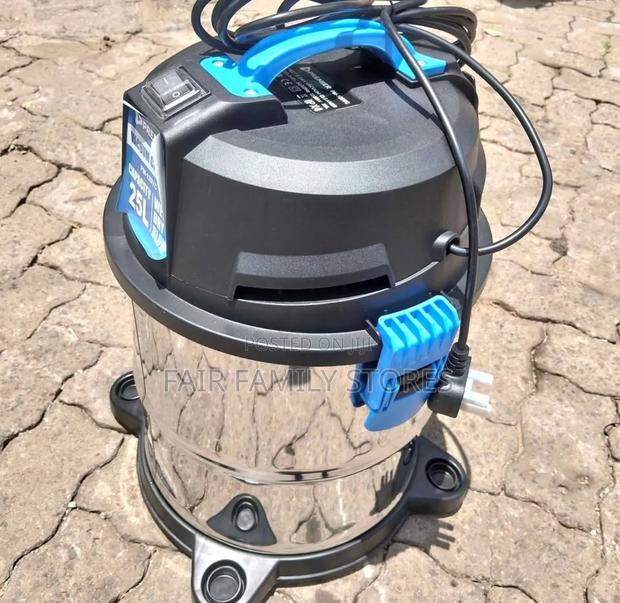 25l Vacuum Cleaners - thumbnail 4