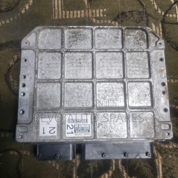 Toyota Wish Egine Control Unit Computer - main view