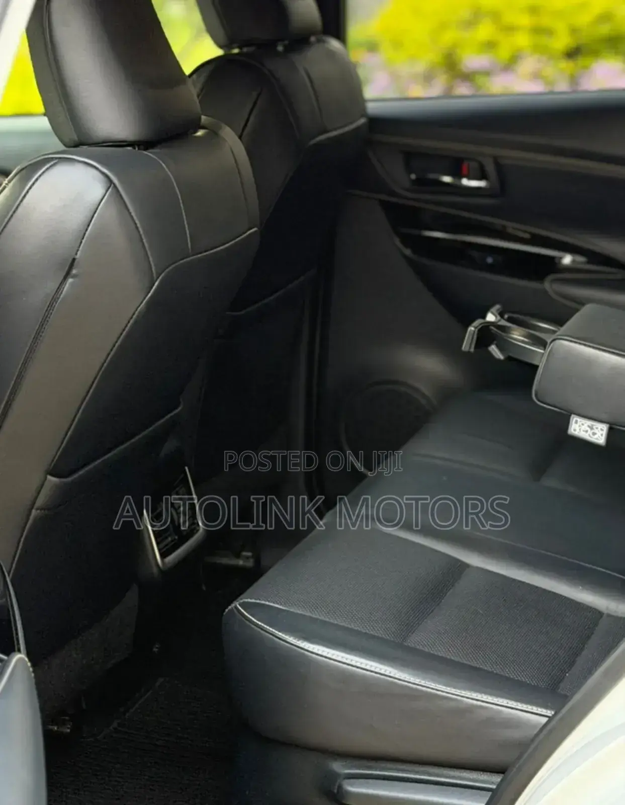 Toyota Harrier 2.0 2019 White