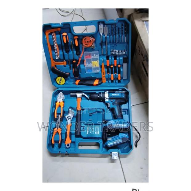 Makita Cordless Drill Set