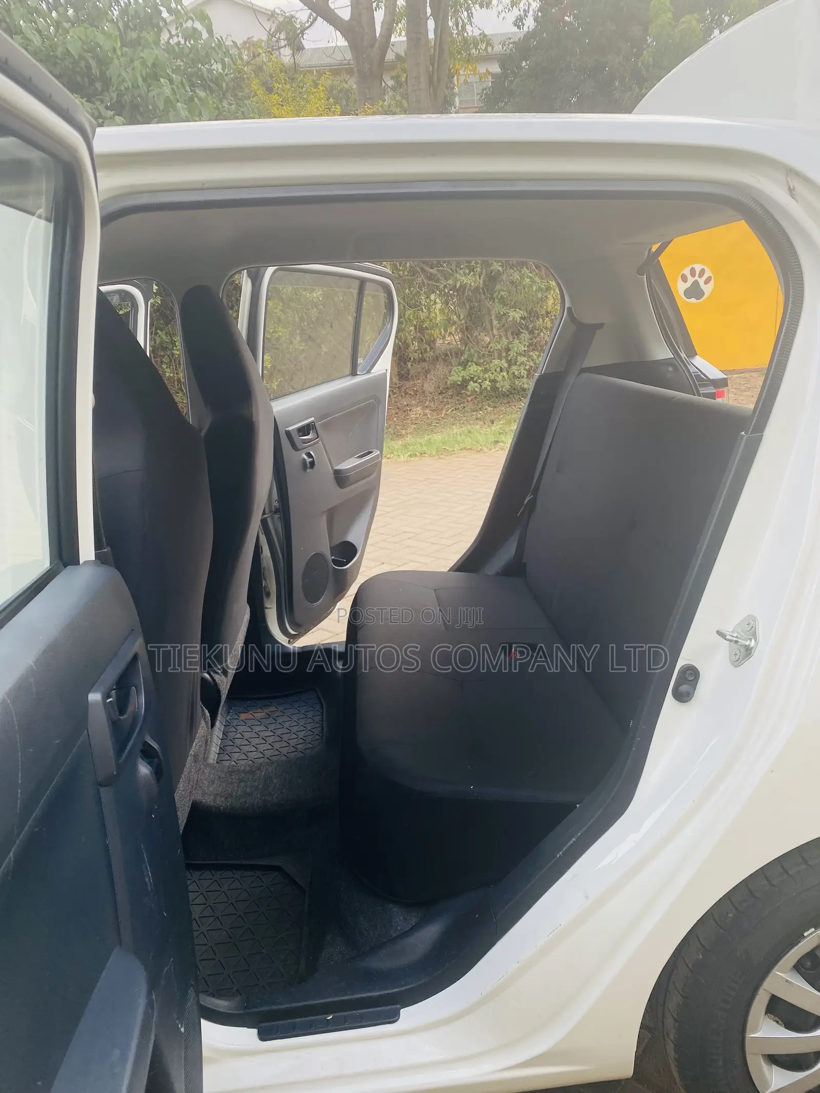 Daihatsu Mira 2018 White