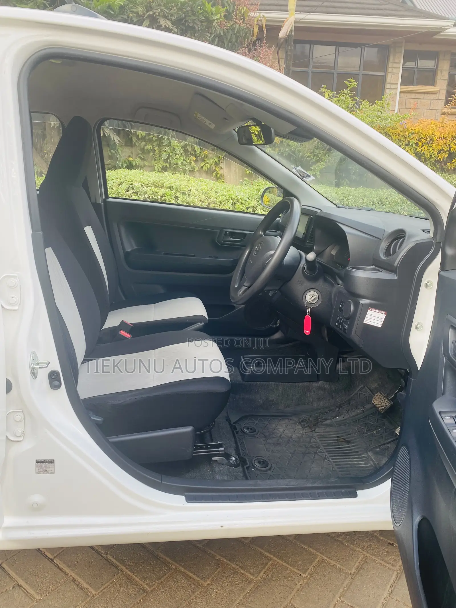 Daihatsu Mira 2018 White