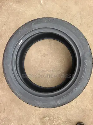 215 /55 R17 Maxxis Tyres 94y Victra Ma-Z1