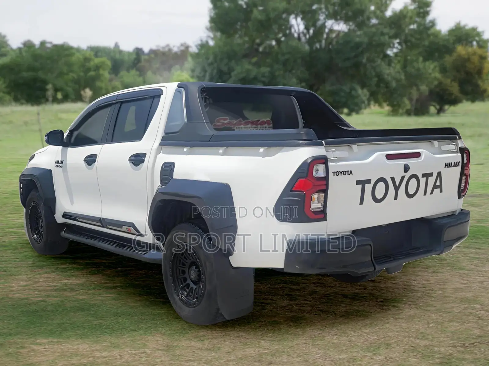 Toyota Hilux Revo Double Cab Deisel 2.8 AWD 2018 White