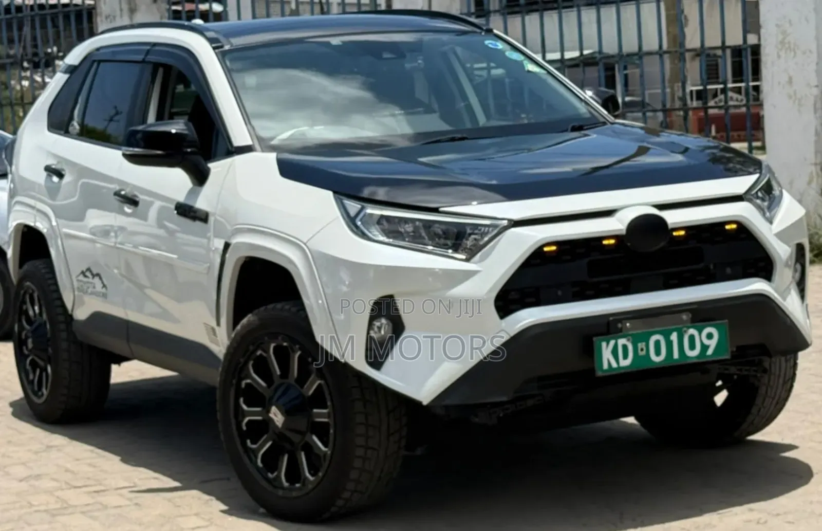 Toyota RAV4 2020 Pearl