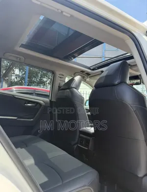 Toyota RAV4 2020 Pearl
