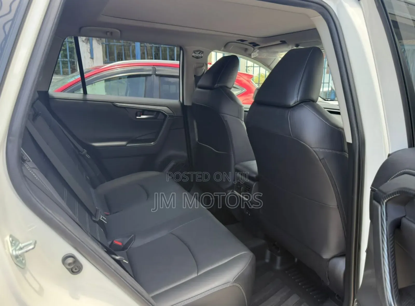 Toyota RAV4 2020 Pearl