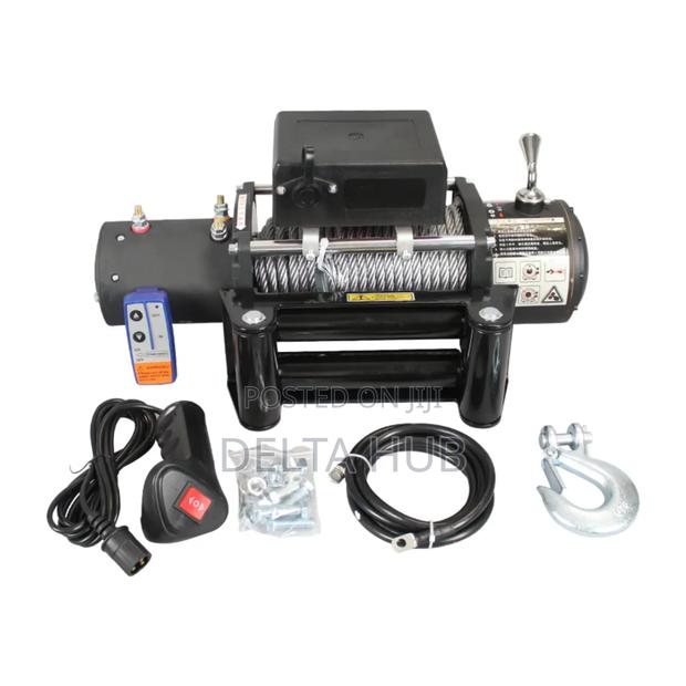 Reliable Electric Winch Kit for Towing and Rescue