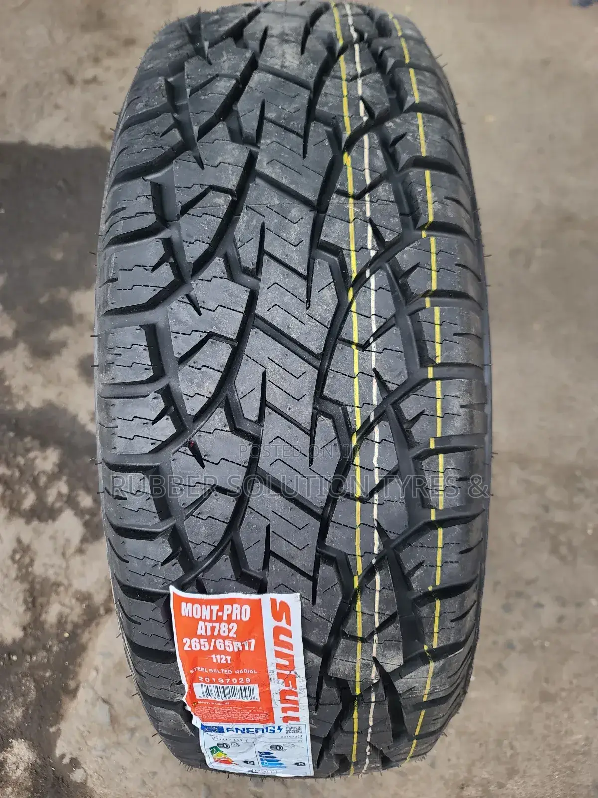 265/65r17 A/T Sunfull Tires
