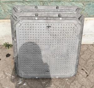 Heavy Duty Manhole Cover 24 by 24 - thumbnail 2