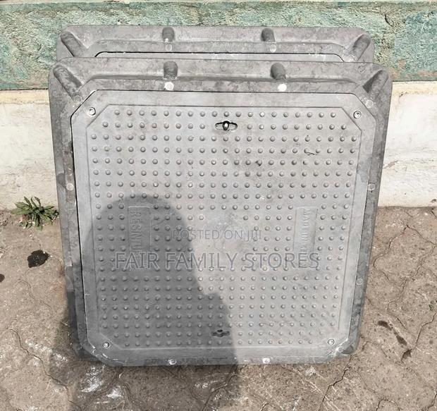 Heavy Duty Manhole Cover 24 by 24 - main view