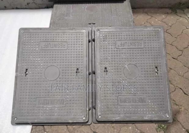 Reinforced Lockable Manhole Cover - main view