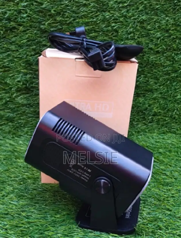 Smart Projector Android 13, Auto Keystone Correction, 180° Rotatable .