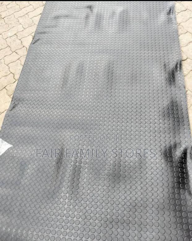 Round Studded Coin Mat - main view