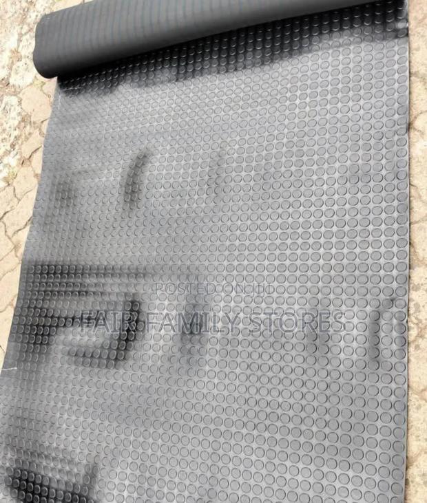 Round Studded Coin Mat - thumbnail 3