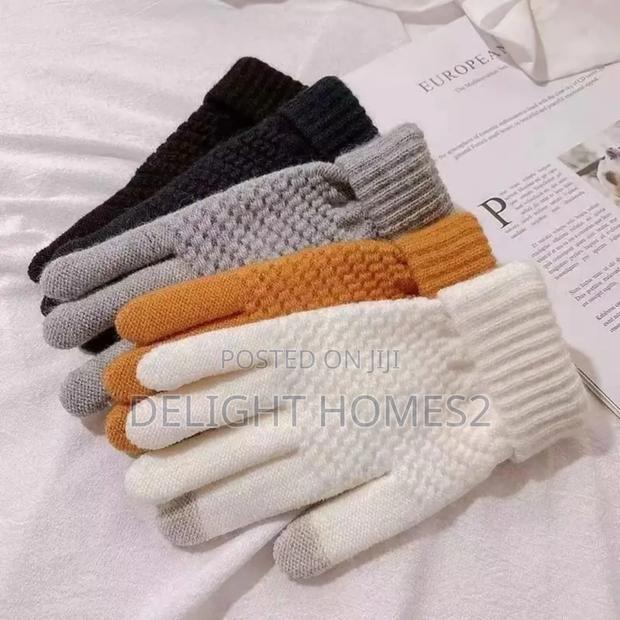 Winter Warm Touchscreen Gloves_cu - main view