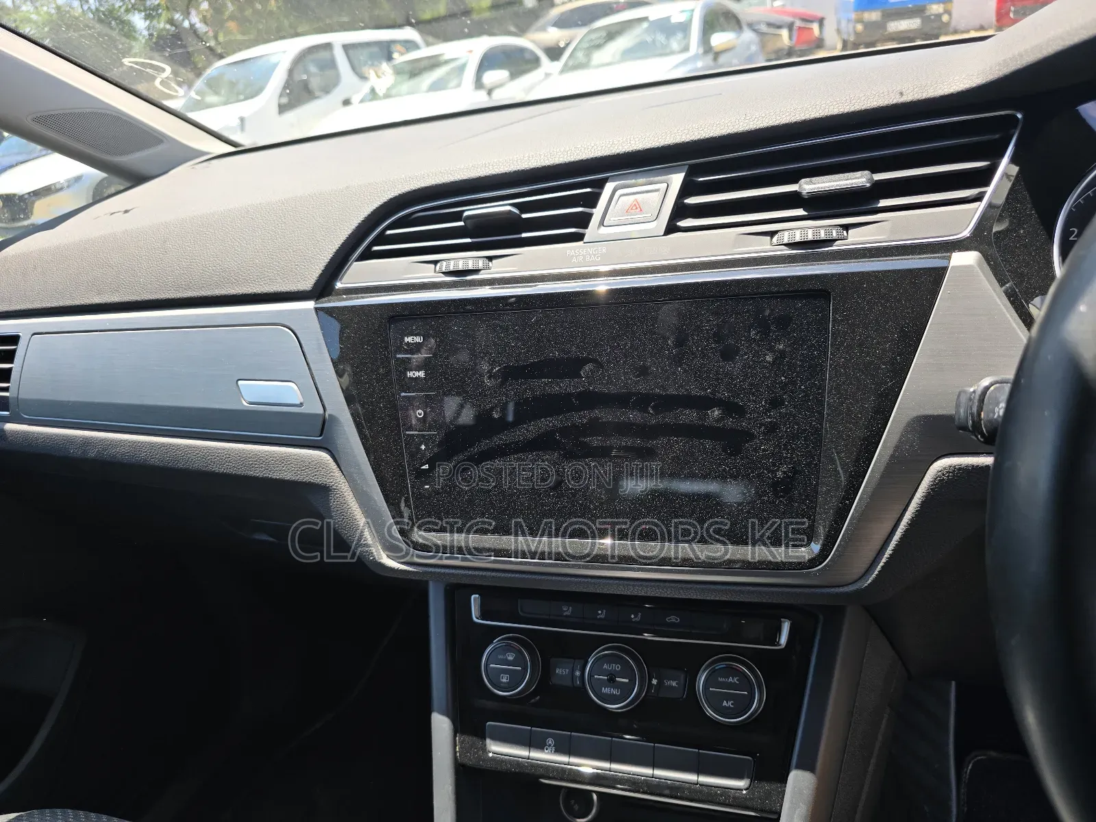 Volkswagen Touran 2019 Blue