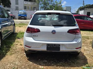 Volkswagen Golf 1.4T SE FWD 2019 White