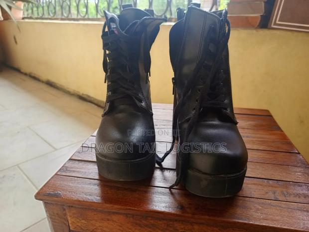 Lace-Up Boots - thumbnail 3