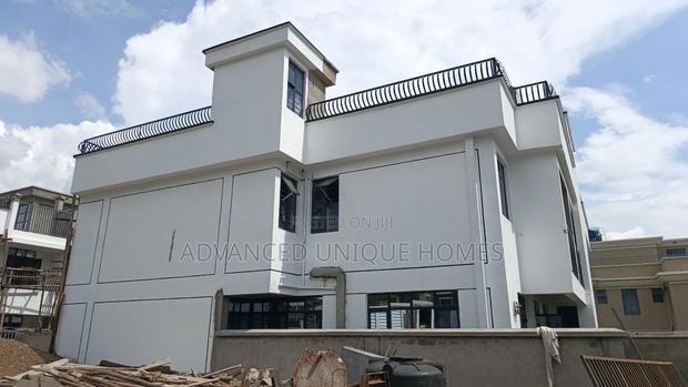 4bdrm Maisonette in Nakuru Milimani for sale