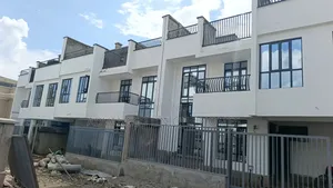 4bdrm Maisonette in Nakuru Milimani for sale