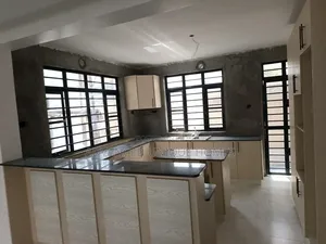 4bdrm Maisonette in Nakuru Milimani for sale