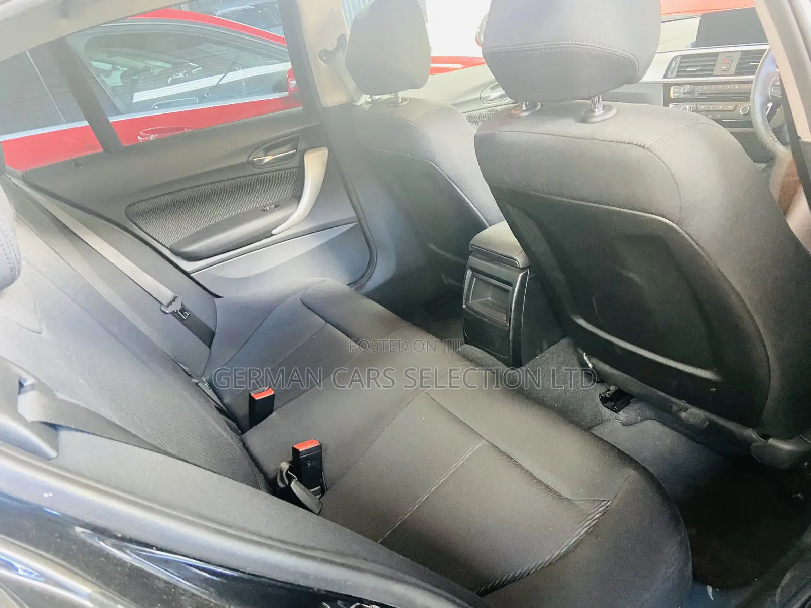 BMW 118i 2018 Black
