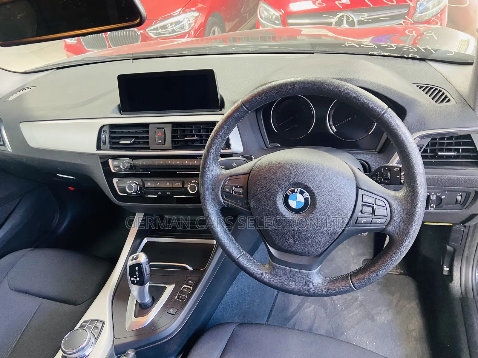 BMW 118i 2018 Black