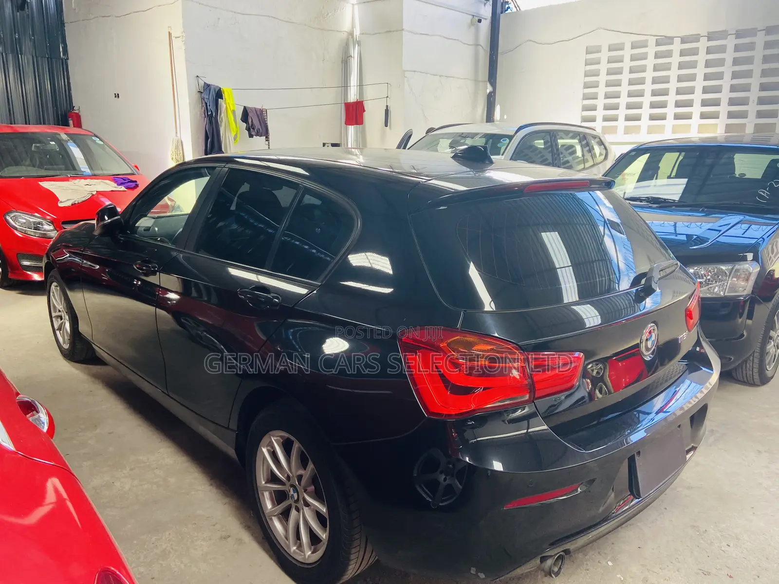 BMW 118i 2018 Black