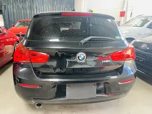 BMW 118i 2018 Black