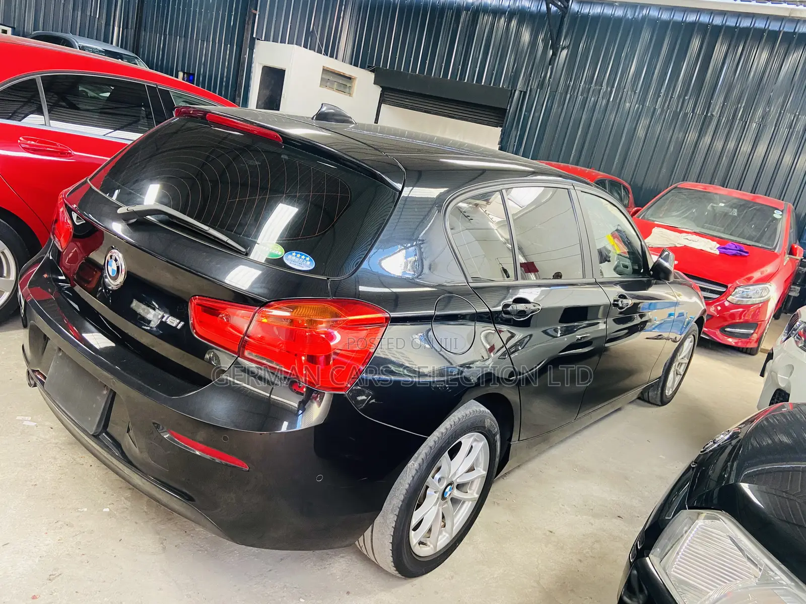 BMW 118i 2018 Black