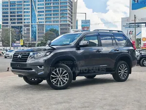 Toyota Land Cruiser Prado 2.8 2019 Gray