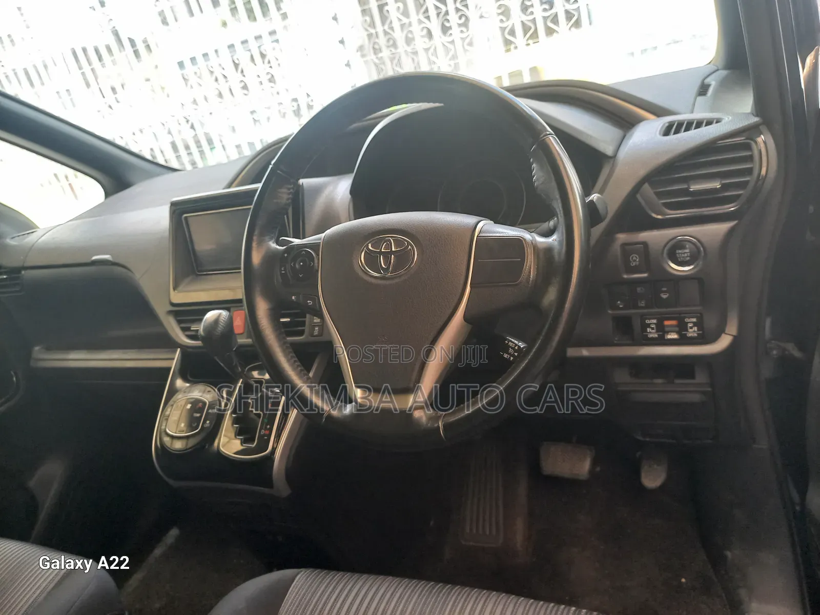 Toyota Voxy 2019 Purple