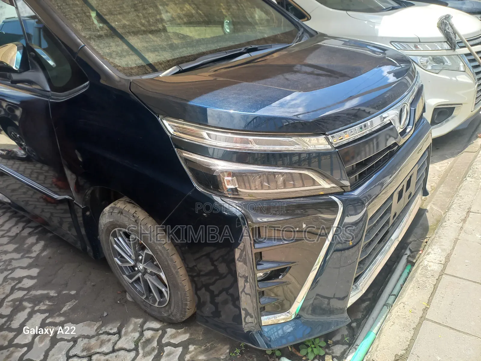 Toyota Voxy 2019 Purple
